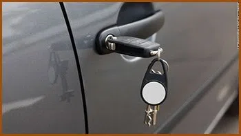 Interstate Locksmith Shop Renton, WA 425-749-3856 - 18-car-unlock